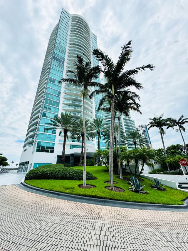 2101 Brickell Avenue 801, Skyline On Brickell, Miami, FL