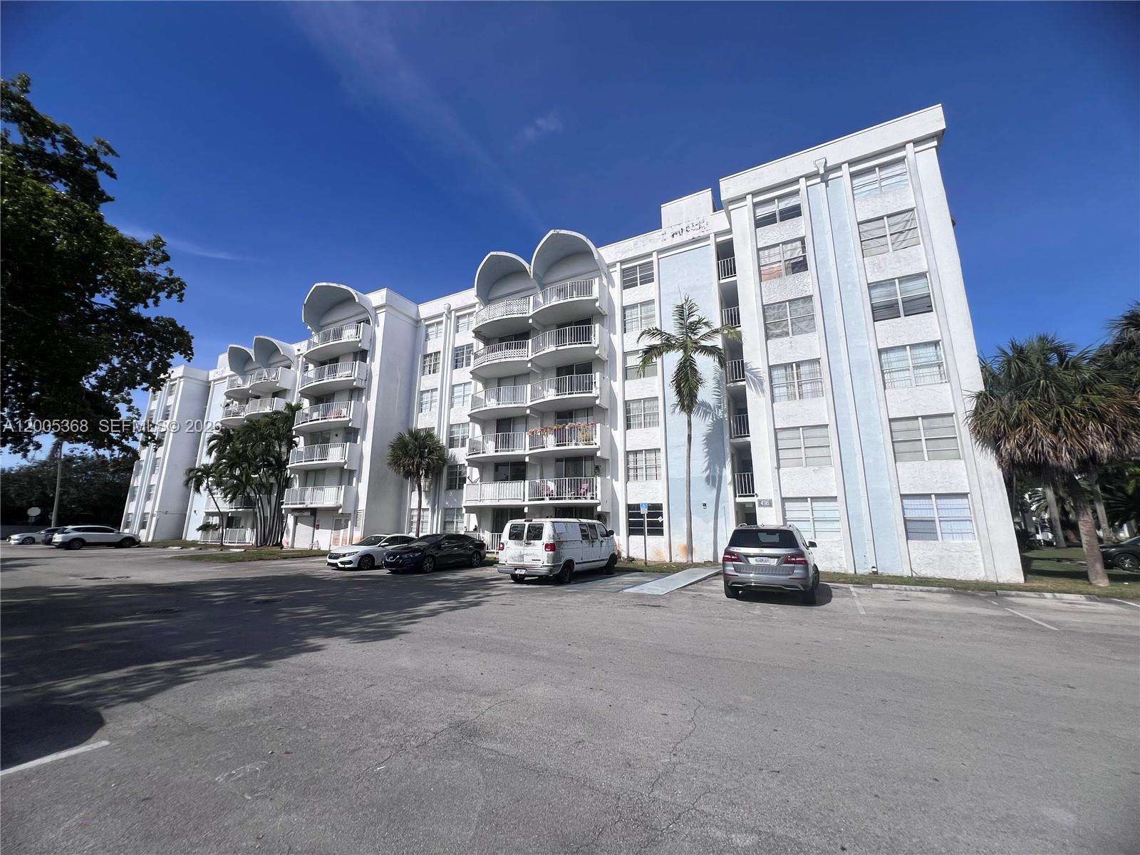 496 NW 165th St Road D414, Miami, FL 33169, Miami