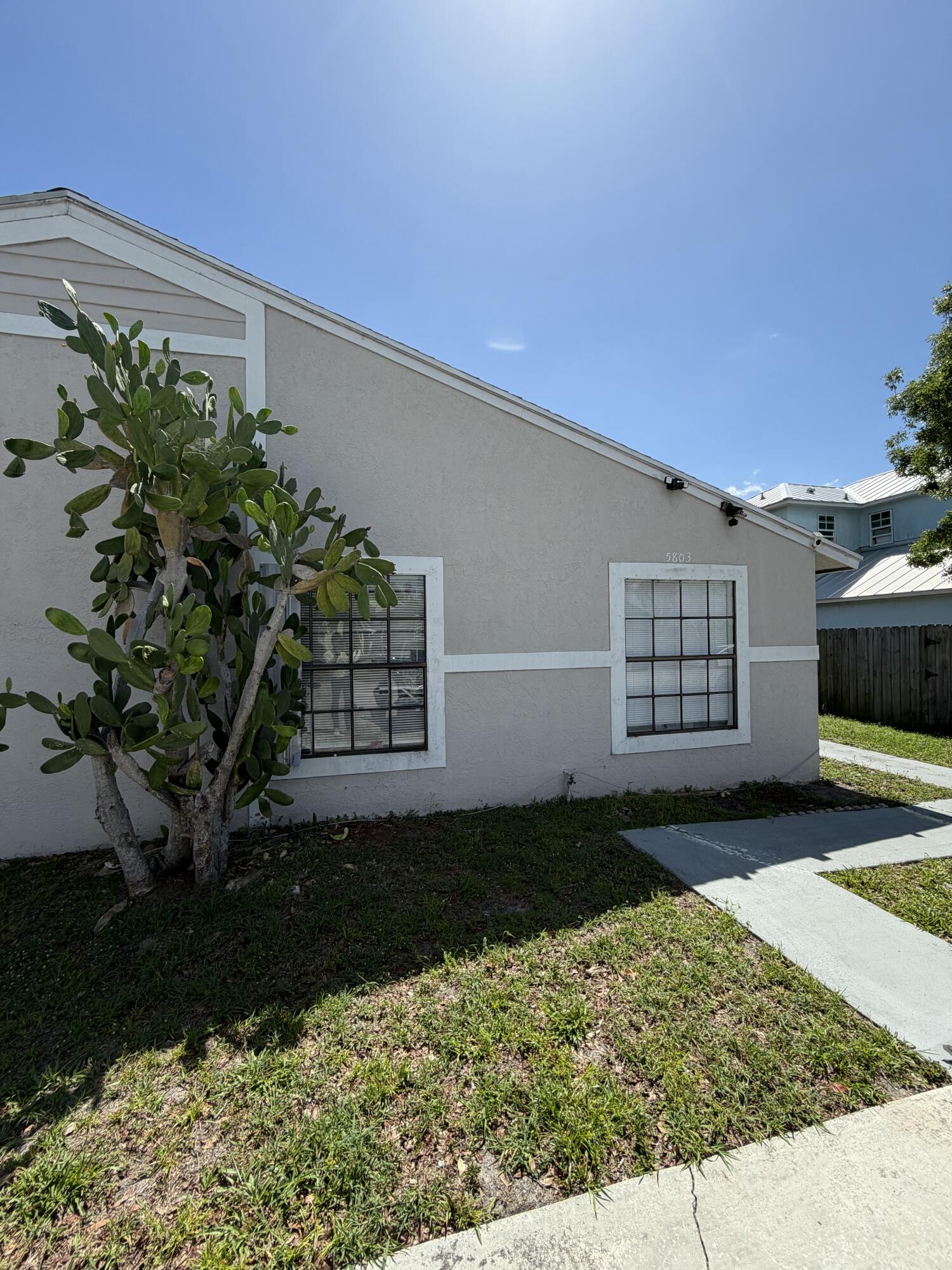 5803 SE Collins Avenue, Stuart, FL 34997, Stuart