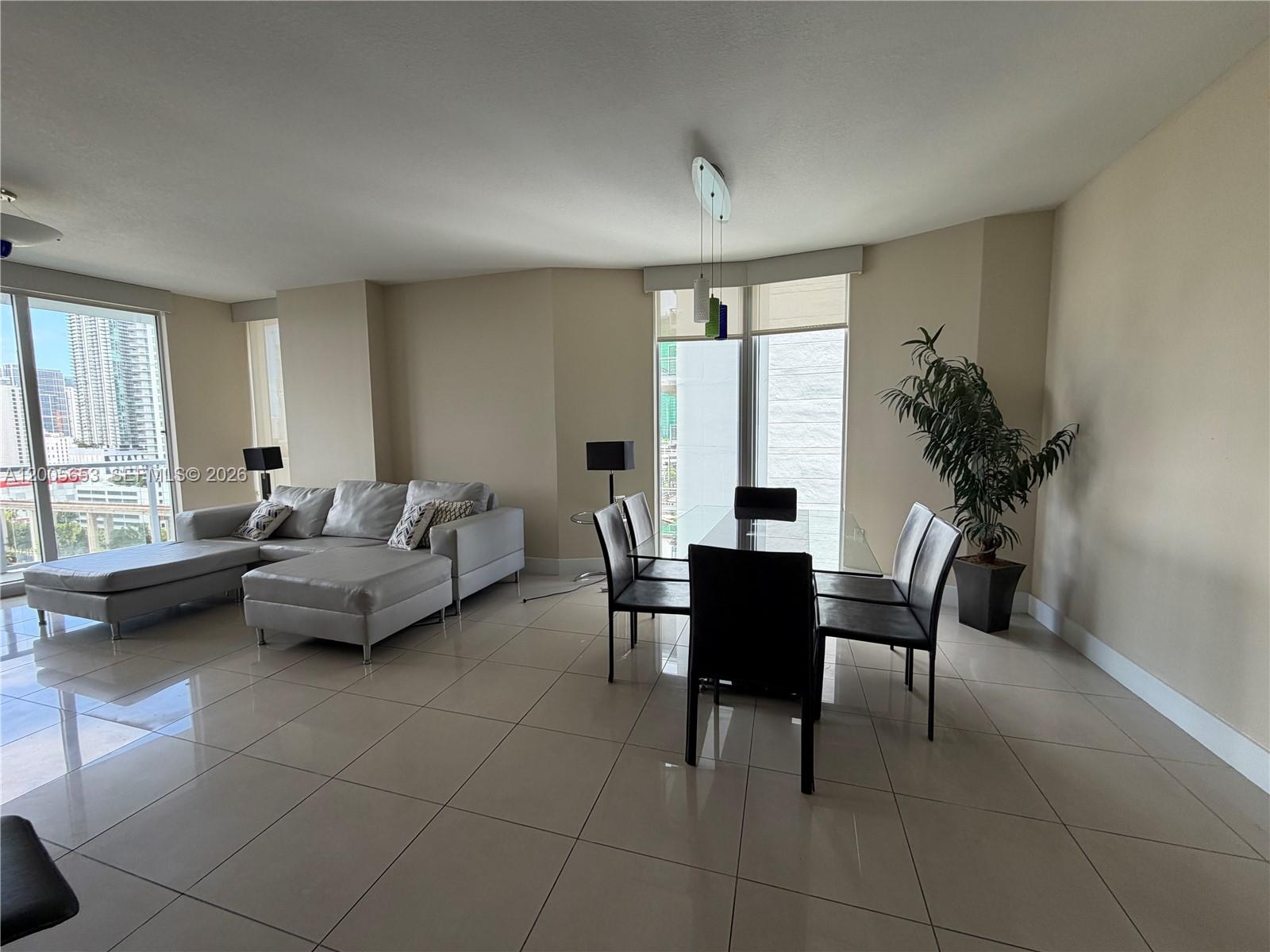 185 SW 7th Street 1511, Miami, FL 33130, Miami