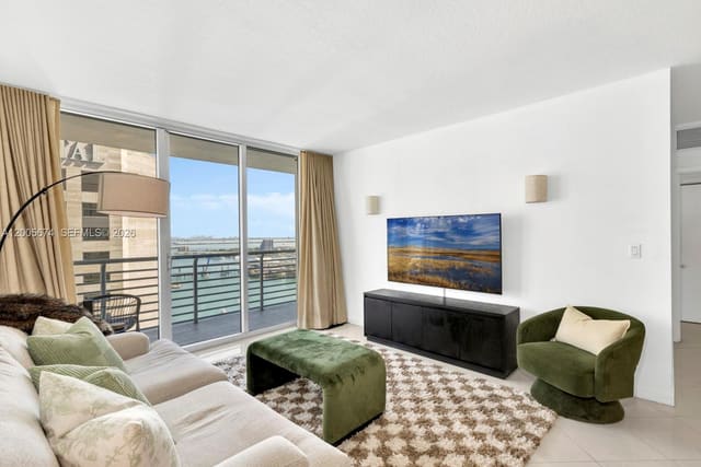 335 S Biscayne Boulevard 3408, sold in One Miami East Condo, Miami, FL
