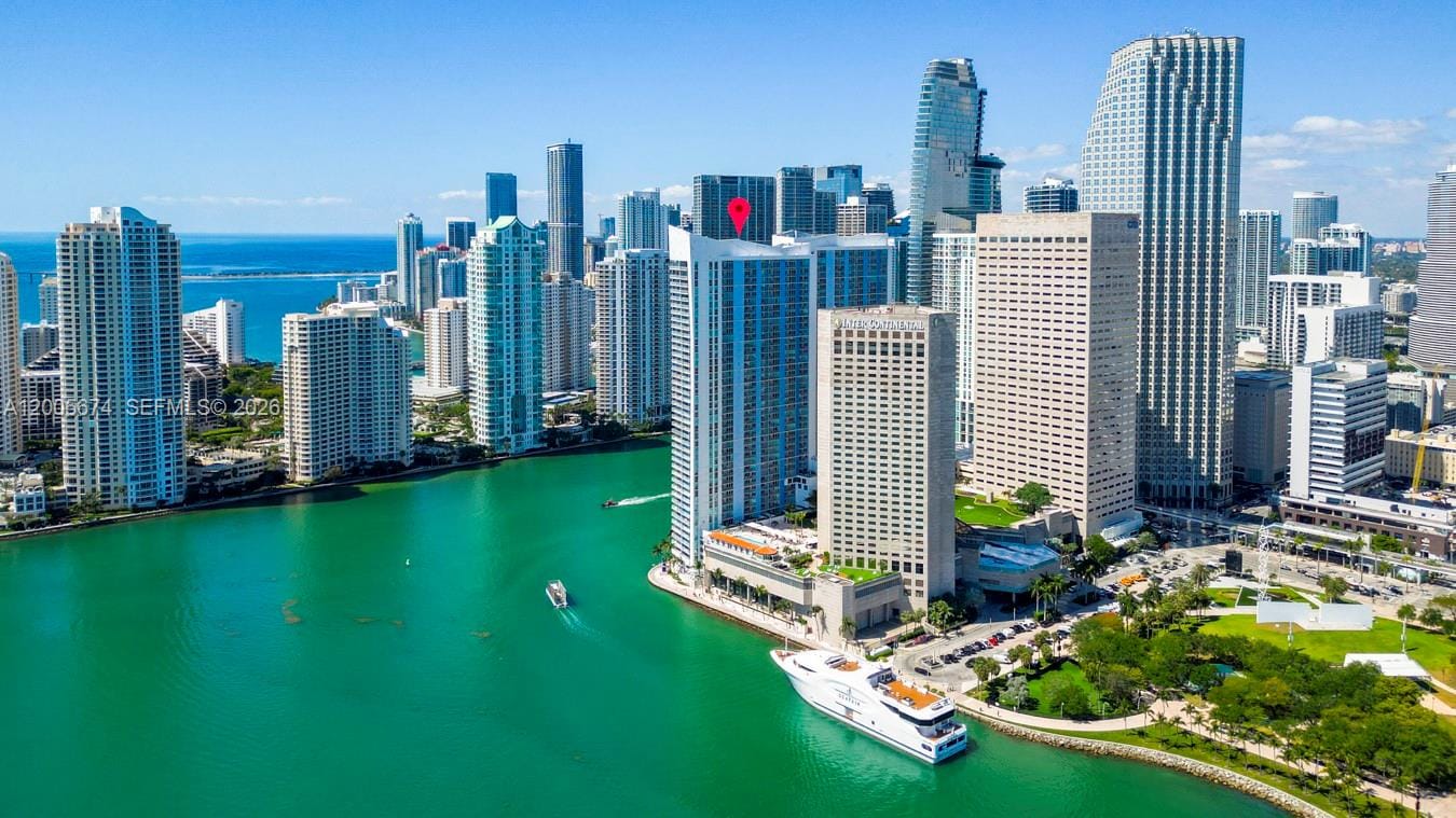335 S Biscayne Boulevard 3408, Miami, FL 33131 photo 18