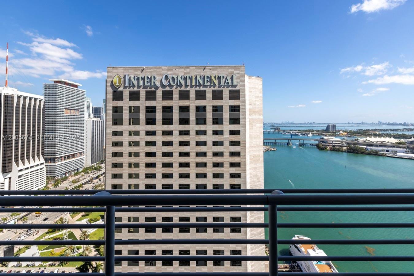 335 S Biscayne Boulevard 3408, Miami, FL 33131 photo 7