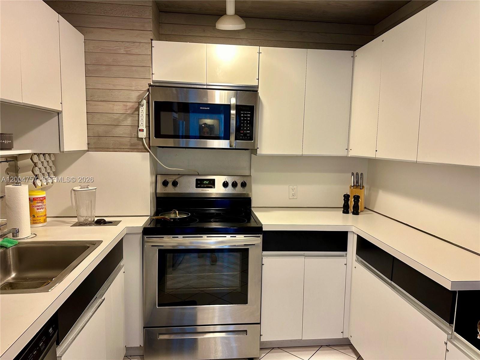 100 Bayview Drive 1503, Sunny Isles Beach, FL 33160 photo 12