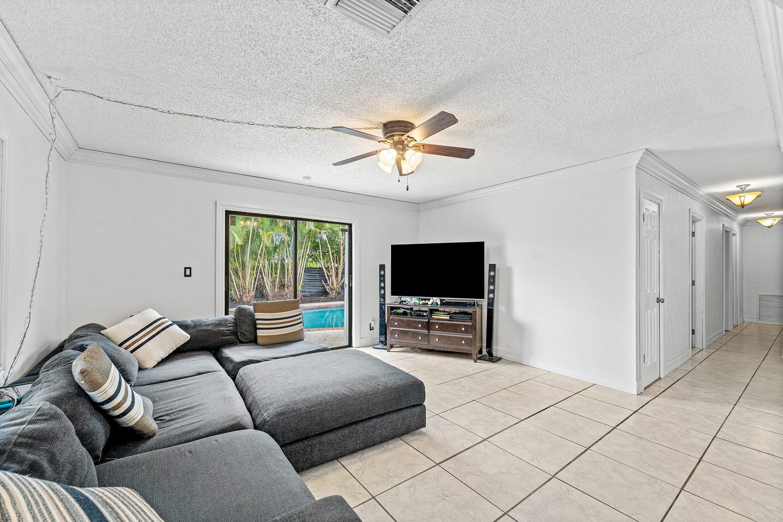 6407 Boulevard Of Champions Boulevard Of Champions, North Lauderdale, FL 33068 photo 3