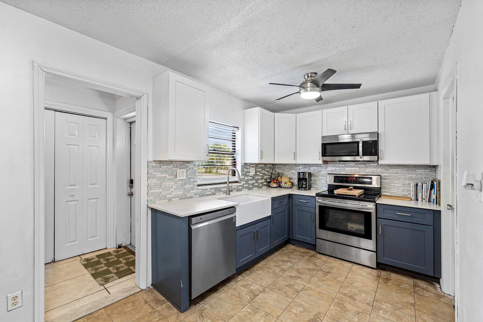 6407 Boulevard Of Champions Boulevard Of Champions, North Lauderdale, FL 33068 photo 7