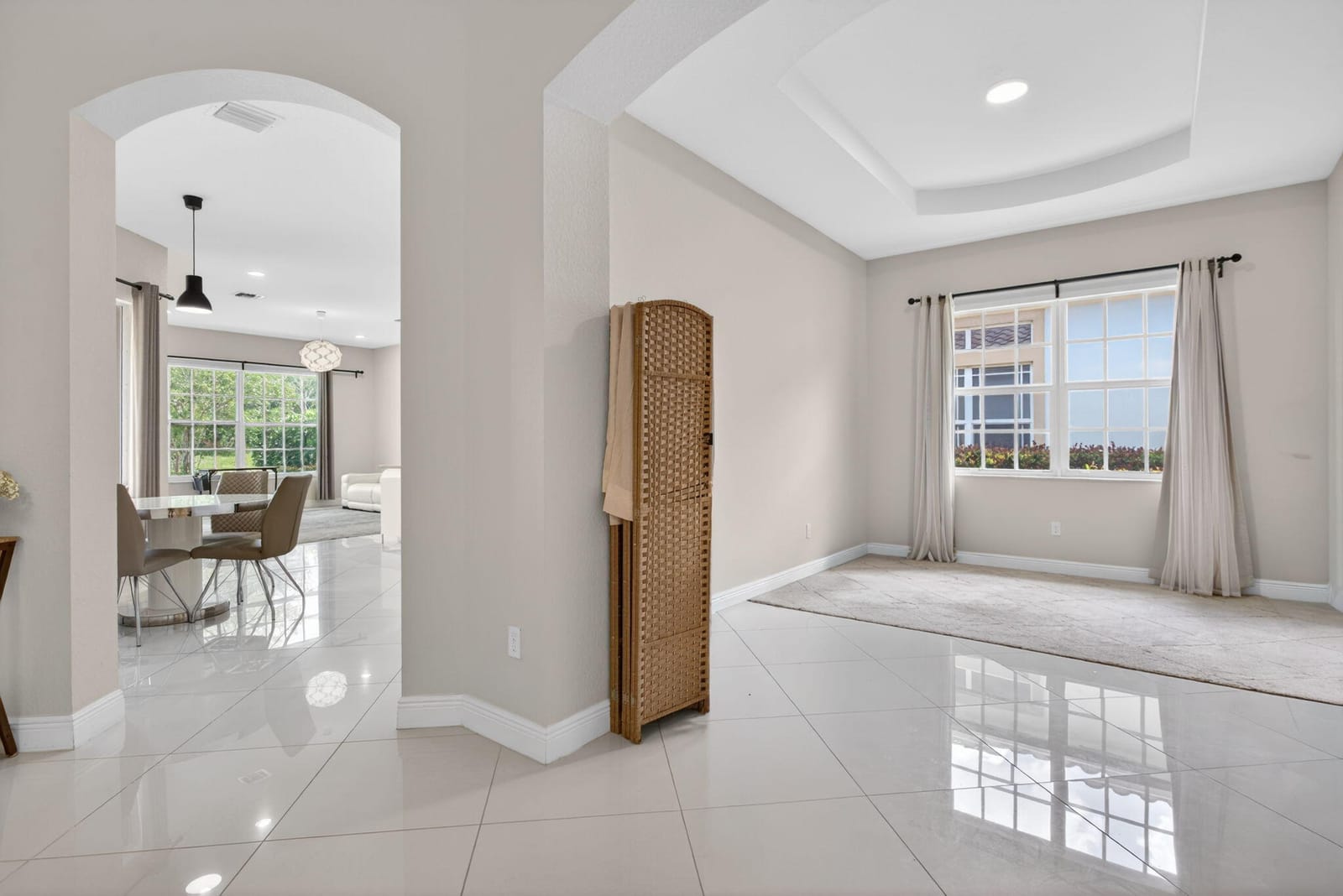 8850 Miralago Way — photo 7