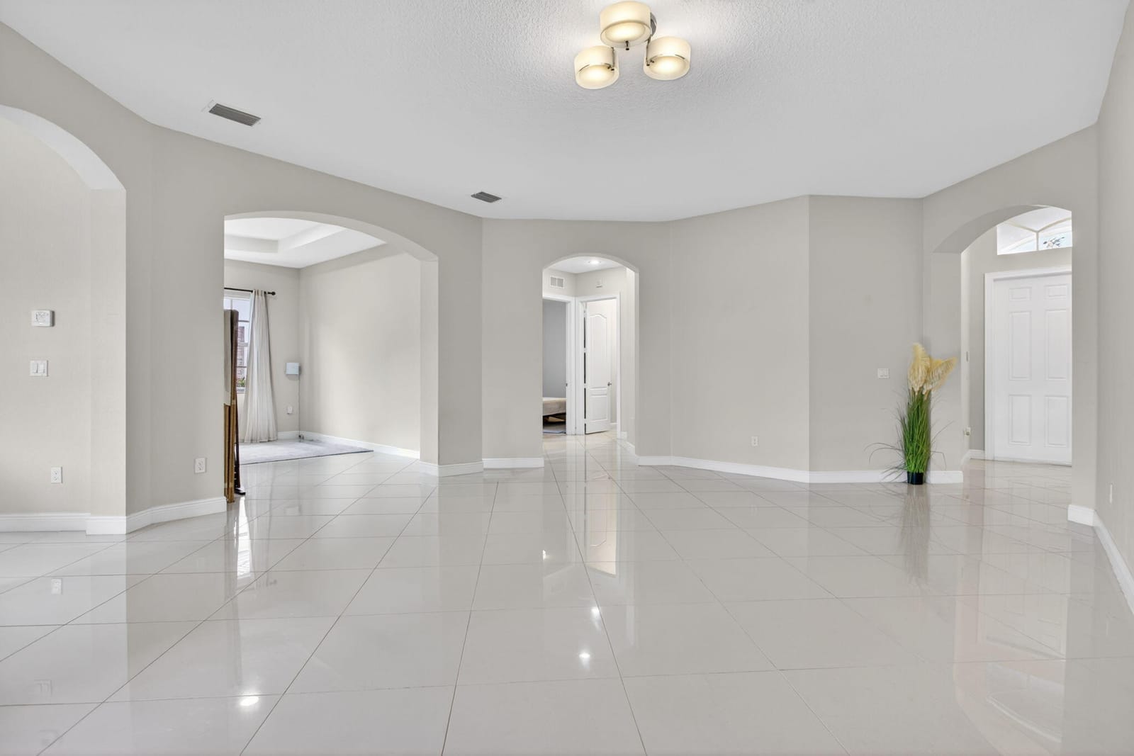 8850 Miralago Way — photo 9