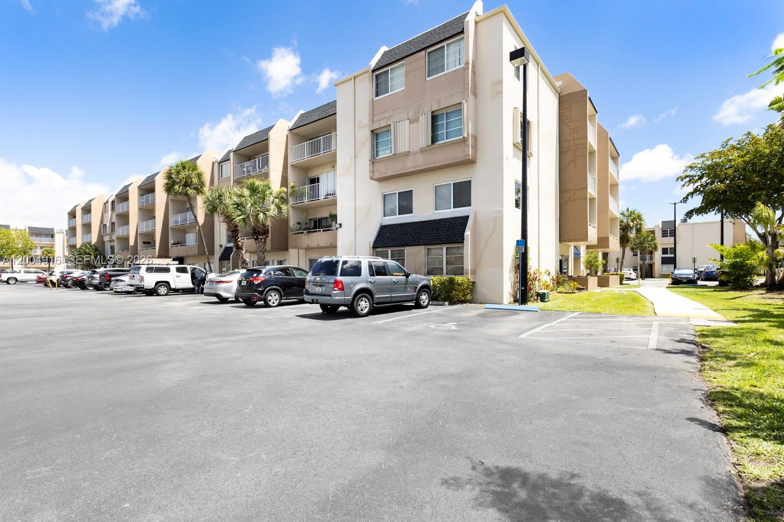 7747 SW 86th Street D205, Miami, FL 33143, Miami