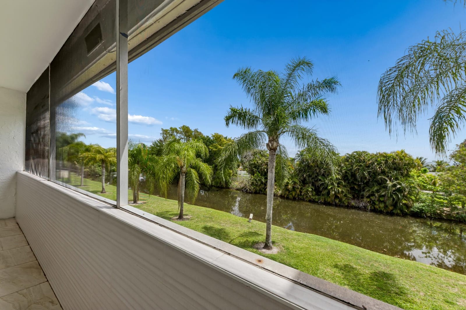 126 Sparrow Drive 10b, Royal Palm Beach, FL 33411 photo 12