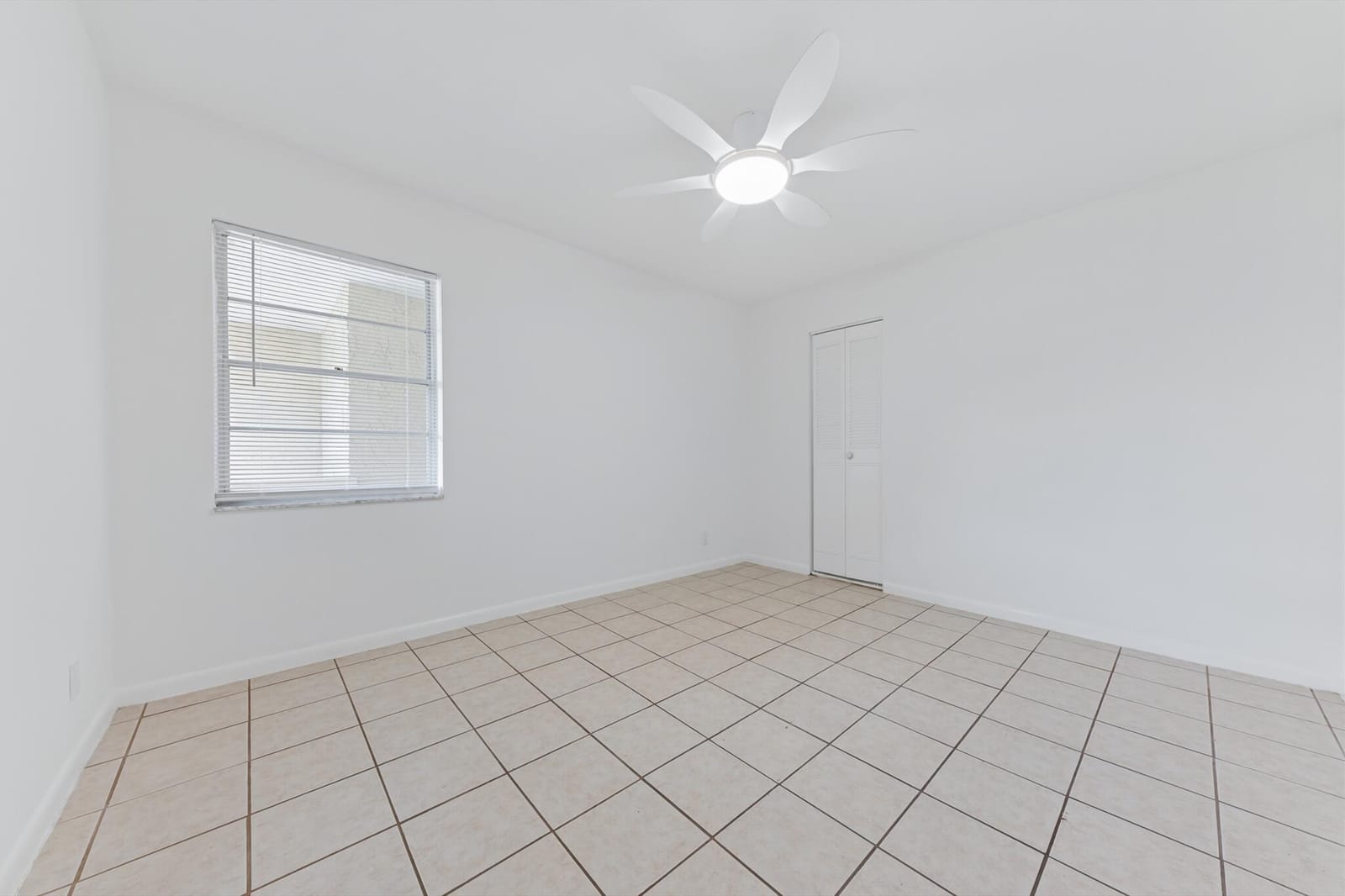 126 Sparrow Drive 10b, Royal Palm Beach, FL 33411 photo 14