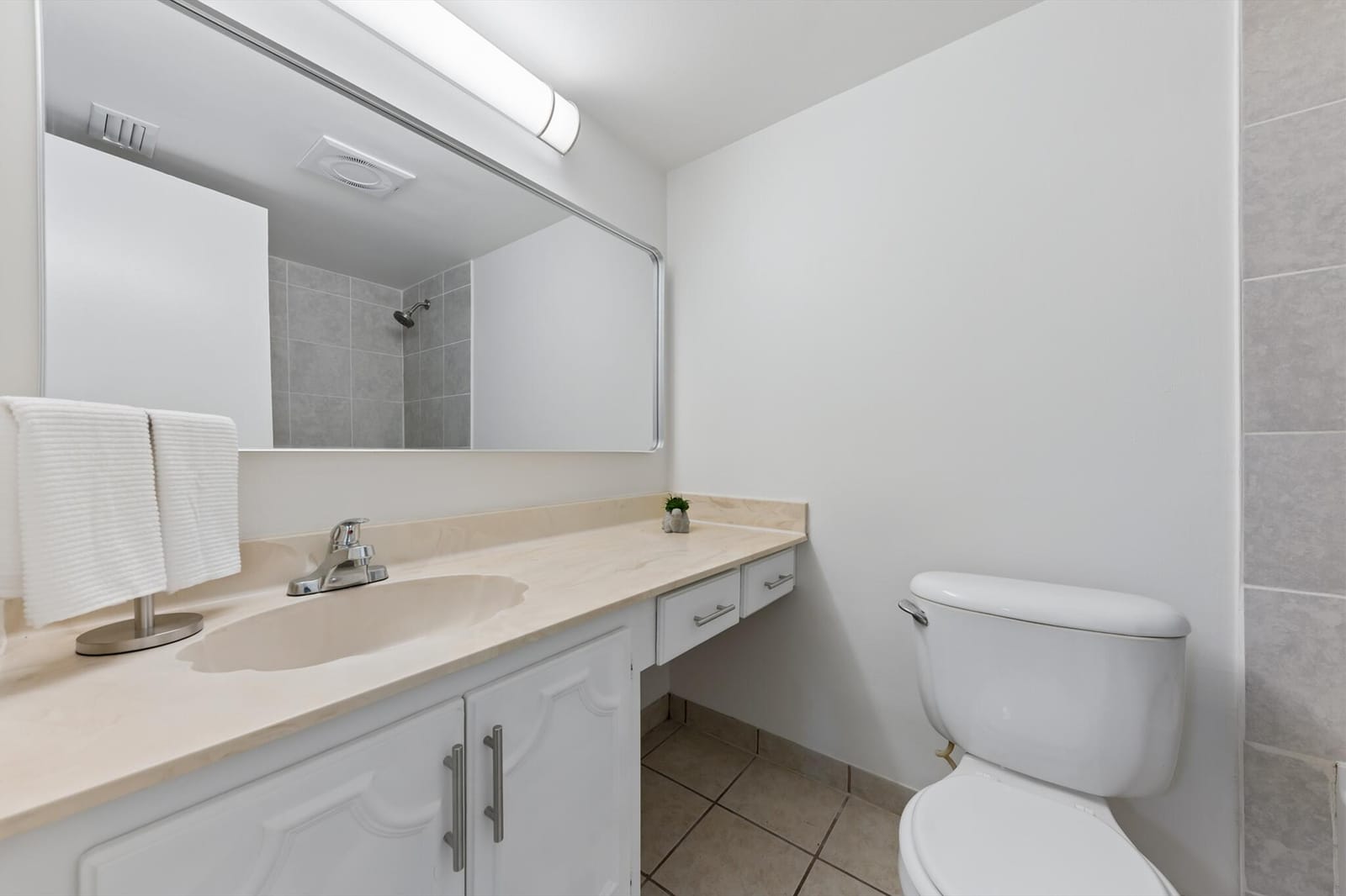 126 Sparrow Drive 10b, Royal Palm Beach, FL 33411 photo 16