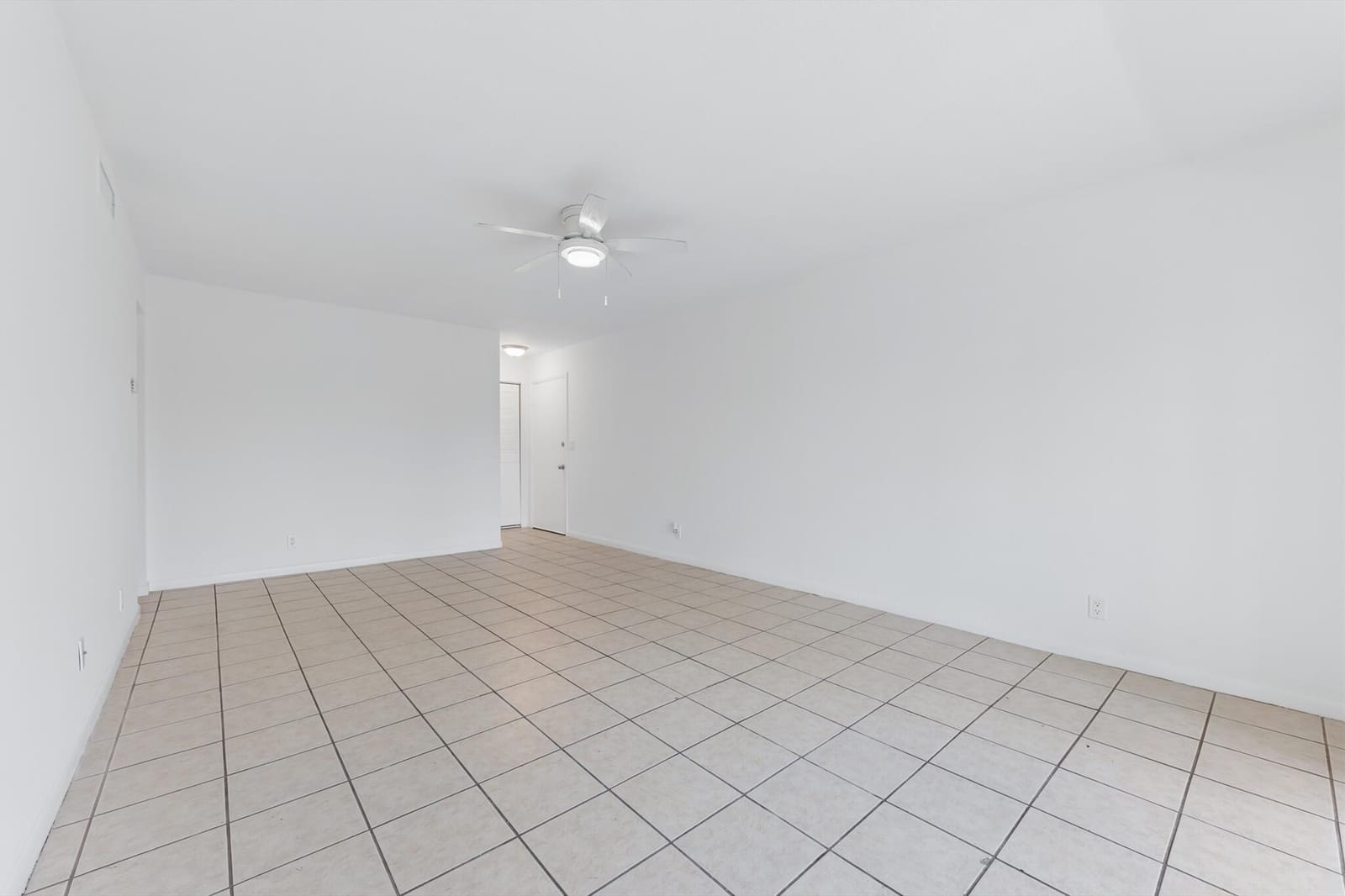 126 Sparrow Drive 10b, Royal Palm Beach, FL 33411 photo 9