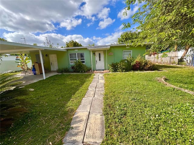15025 Garfield Drive, Leisure City, Homestead, FL