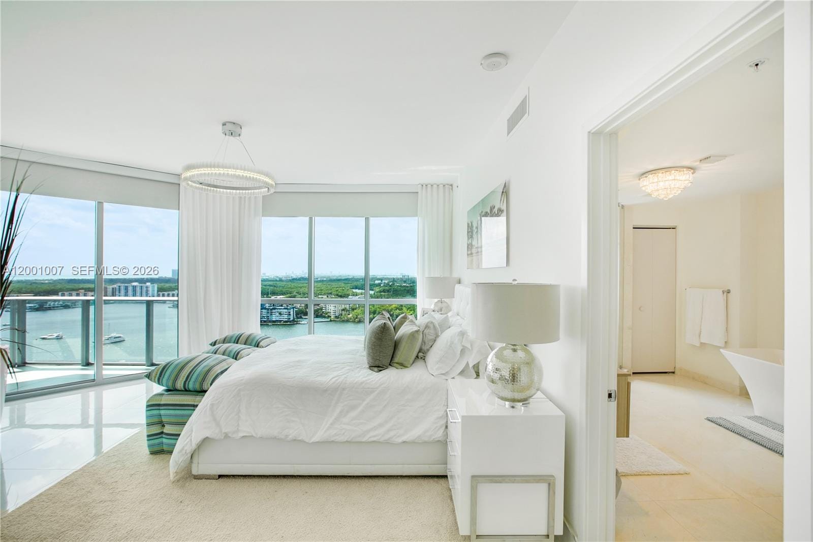17111 Biscayne Boulevard 2008 — photo 12