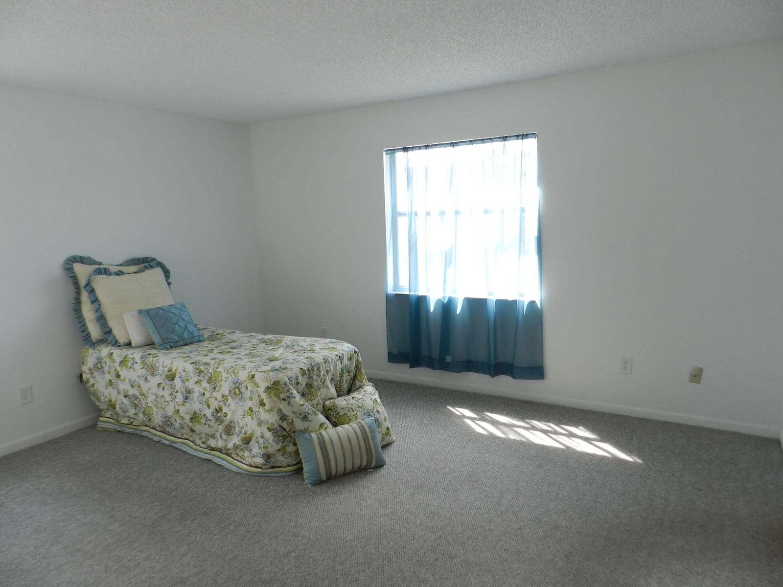 1110 E Lakeview Dr Drive E, Royal Palm Beach, FL 33411 photo 11