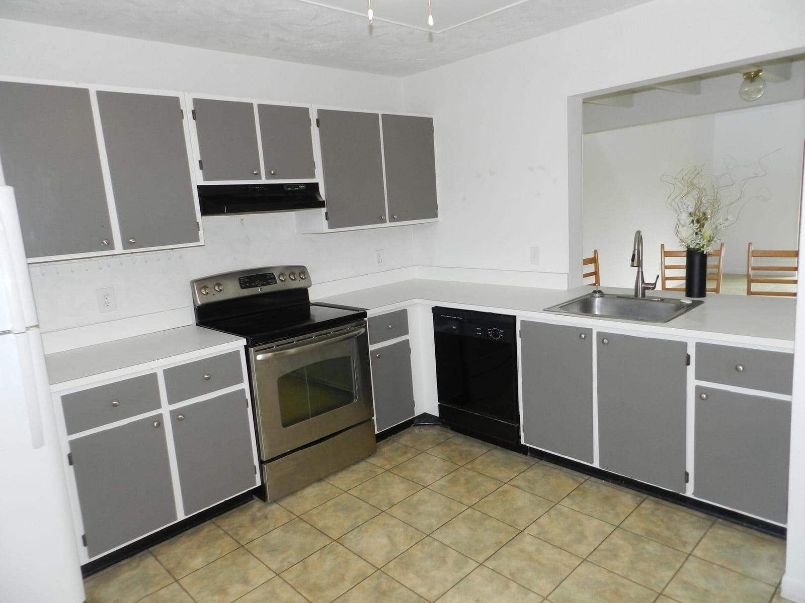 1110 E Lakeview Dr Drive E, Royal Palm Beach, FL 33411 photo 3