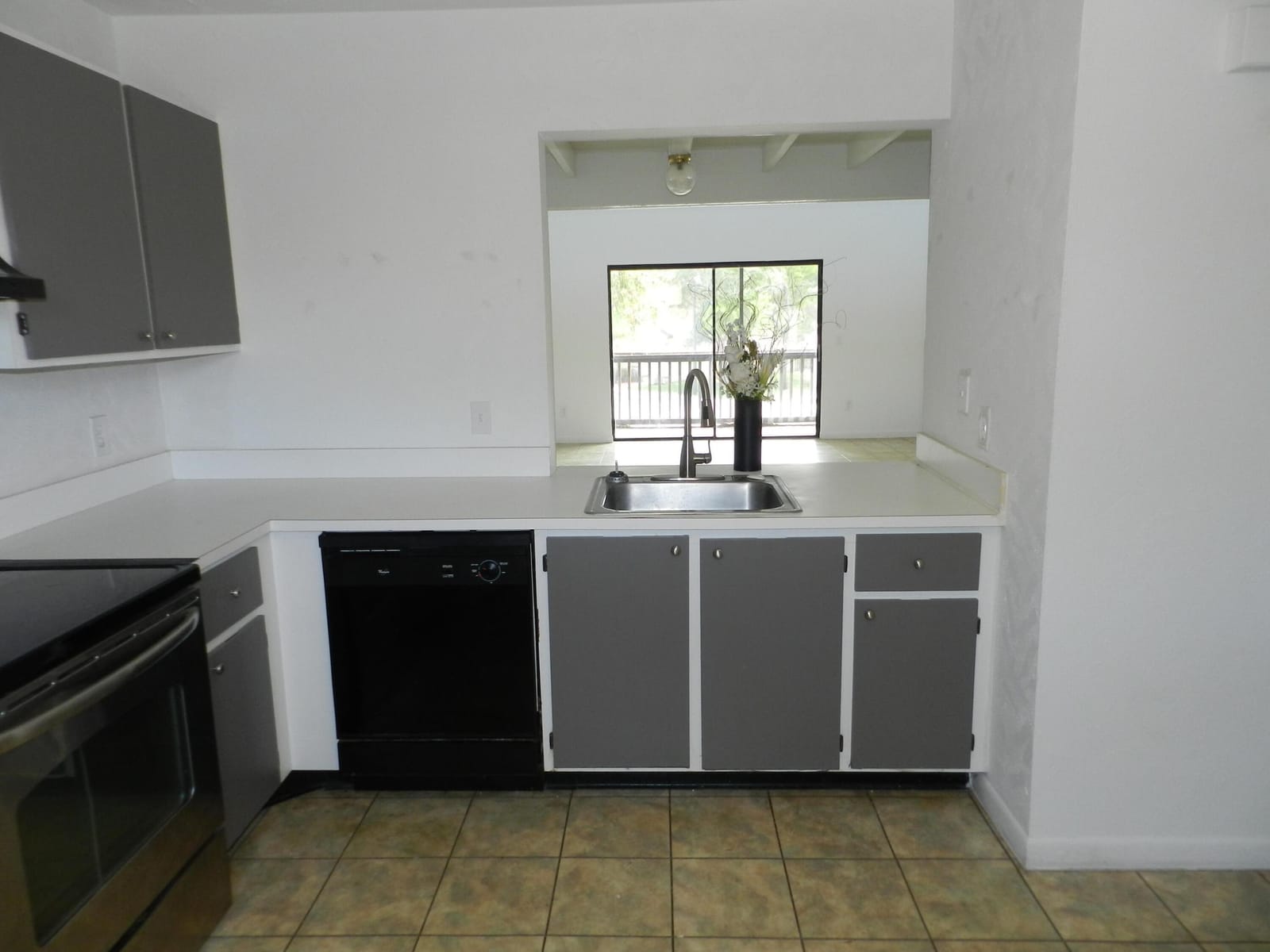 1110 E Lakeview Dr Drive E, Royal Palm Beach, FL 33411 photo 4