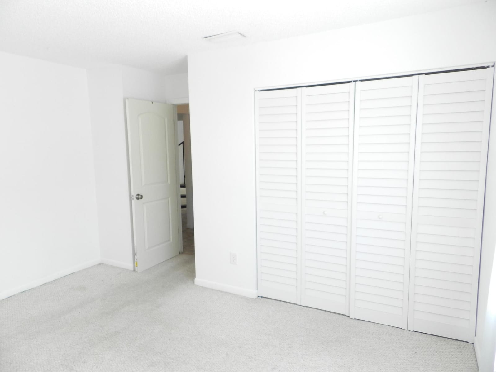 1110 E Lakeview Dr Drive E, Royal Palm Beach, FL 33411 photo 9