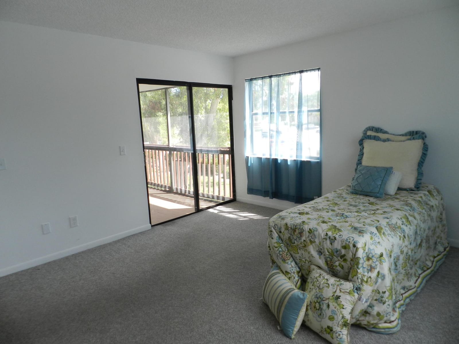 1110 E Lakeview Dr Drive E, Royal Palm Beach, FL 33411 photo 10