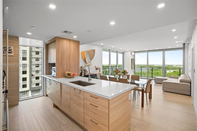 16385 Biscayne Boulevard 1601+2 Parkings, The Harbour North, North Miami Beach, FL