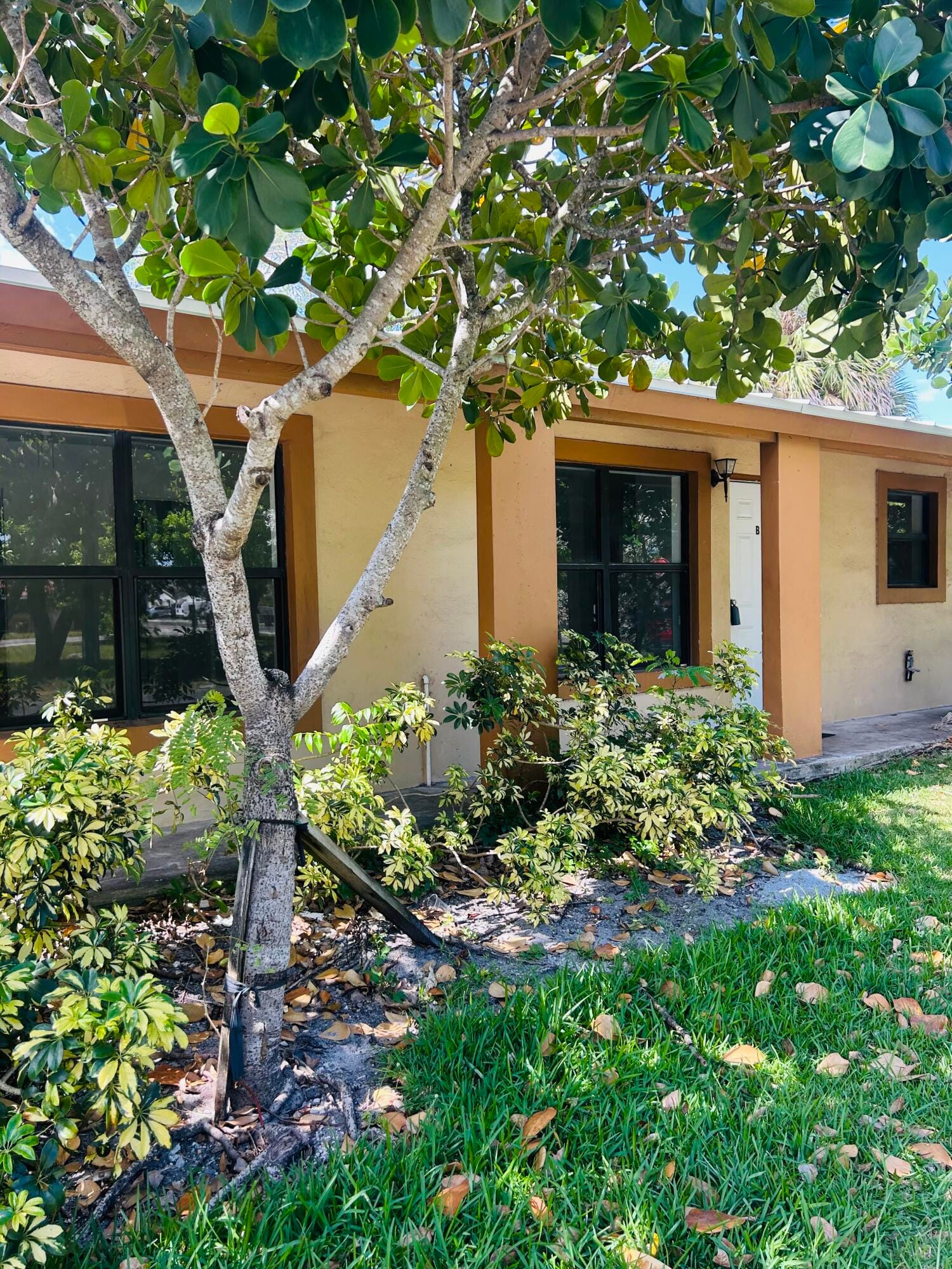 844 NW 3rd Avenue B — photo 4
