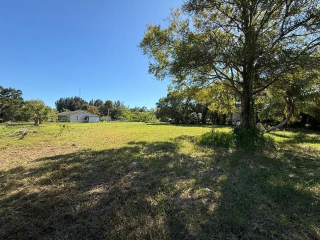 3704 Arnold Road, Fort Pierce, FL 34981