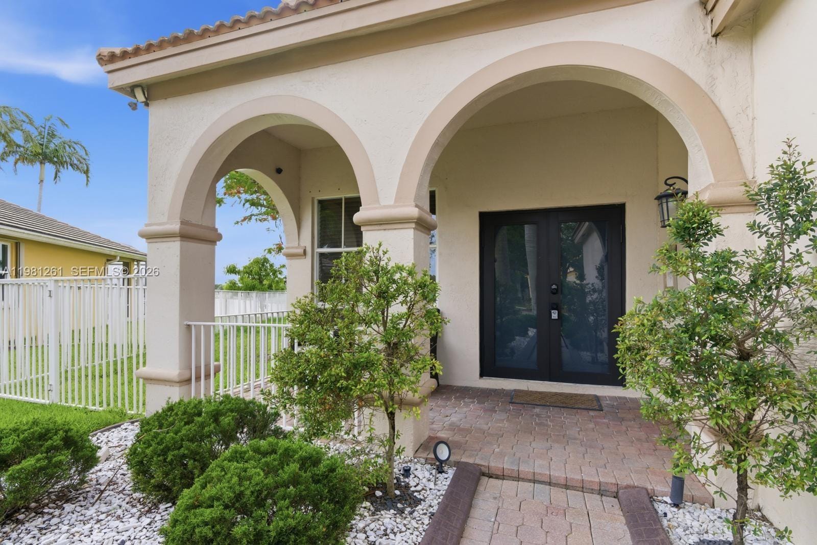 663 Live Oak Lane, Weston, FL 33327 photo 4