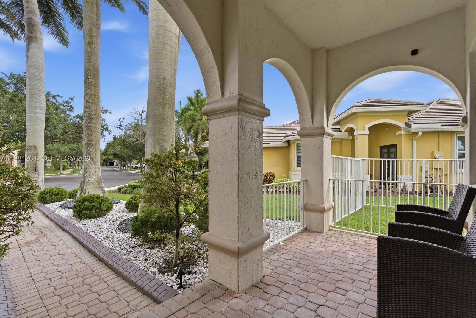 663 Live Oak Lane, Weston, FL 33327 photo 6