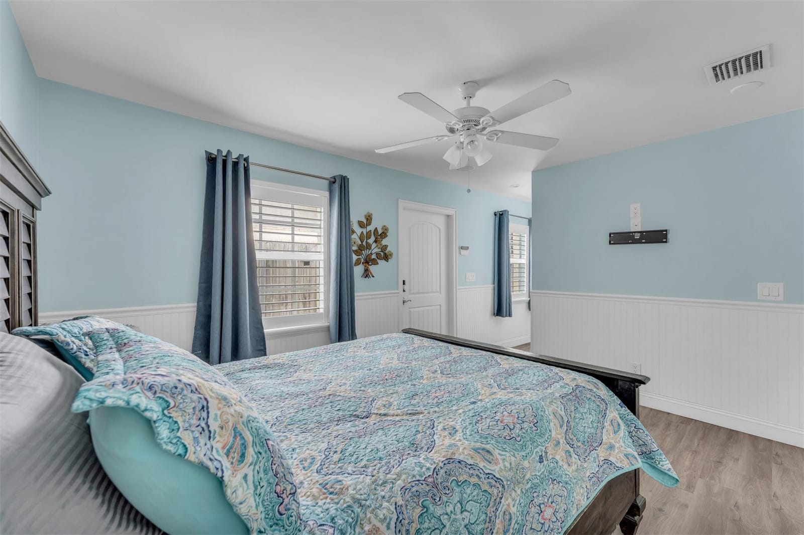 9860 NW 3rd Street, Pembroke Pines, FL 33024 photo 13