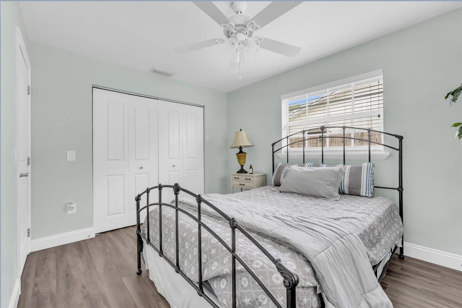 9860 NW 3rd Street, Pembroke Pines, FL 33024 photo 17