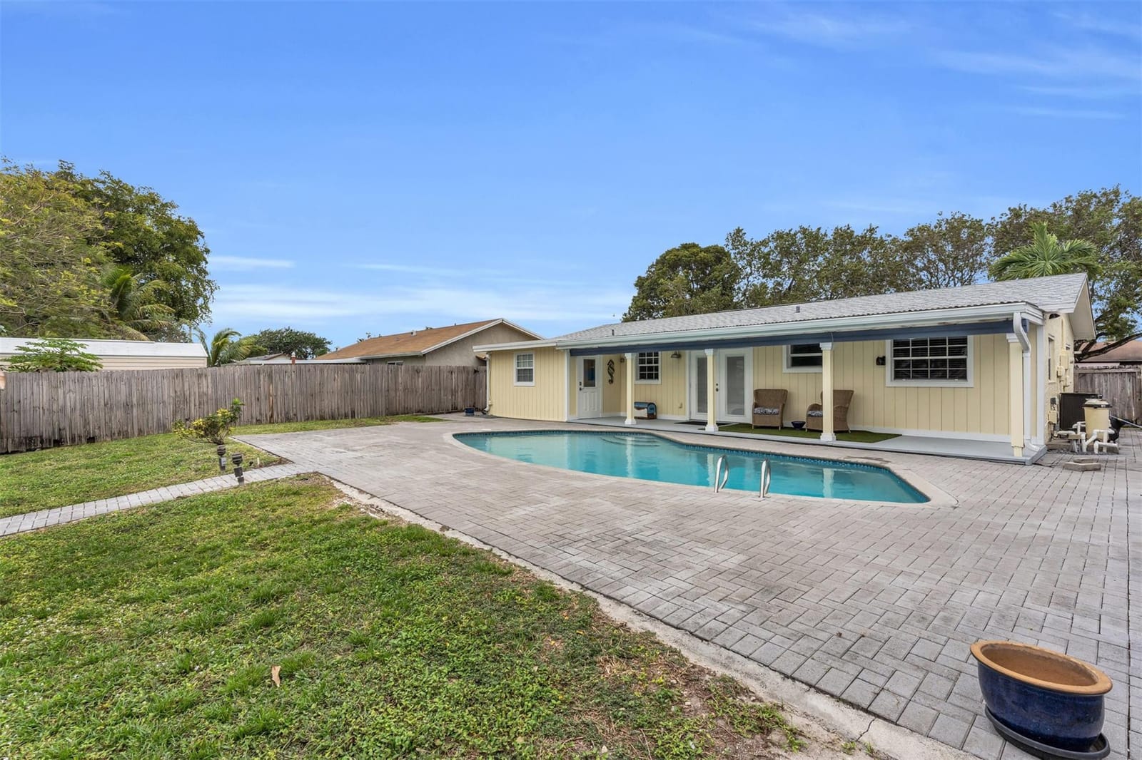 9860 NW 3rd Street, Pembroke Pines, FL 33024 photo 24