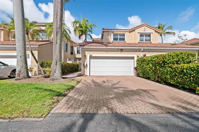 21012 NE 34th Court, sold in Spinnaker Bay, Aventura, FL
