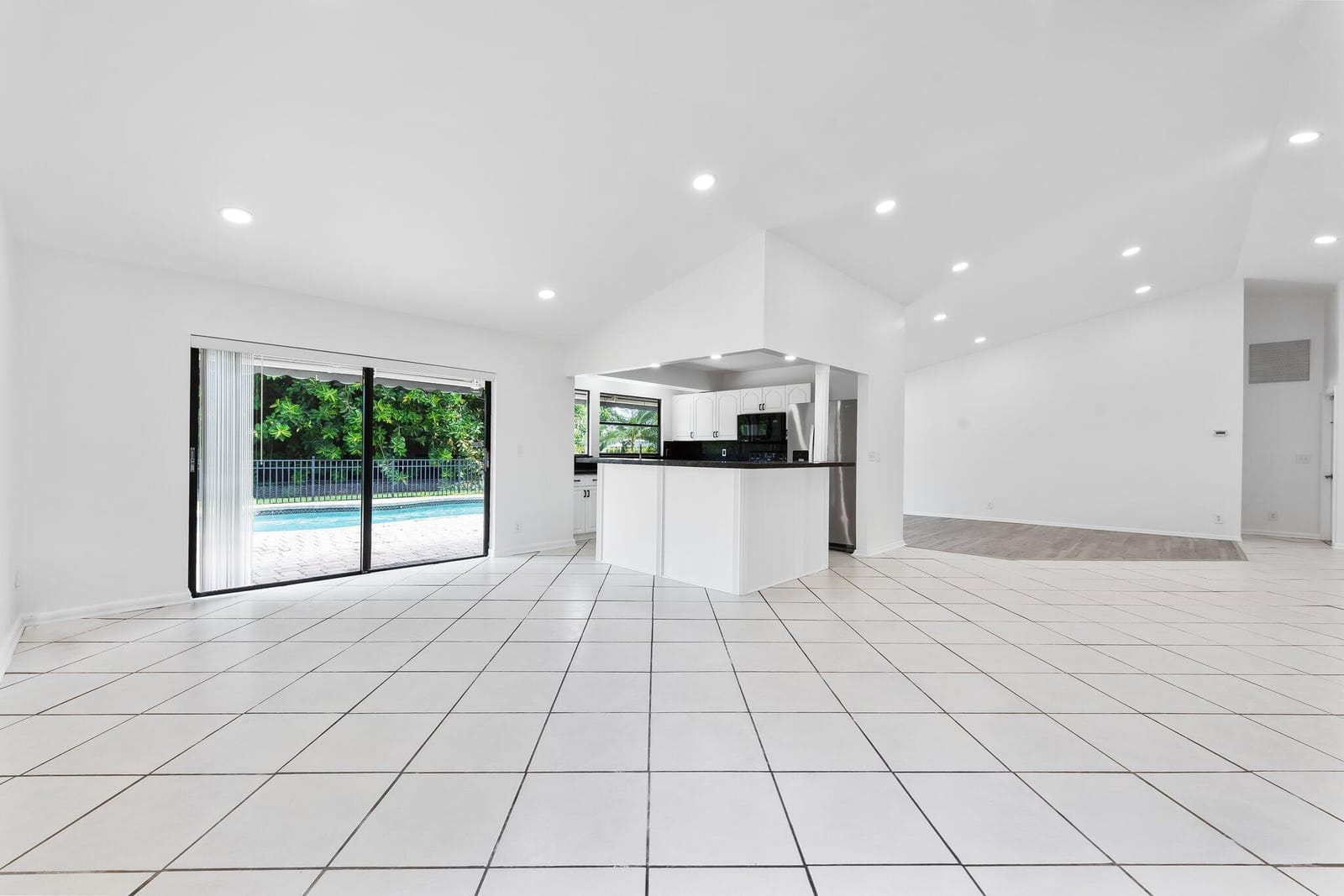 9718 Lancaster Place — photo 4