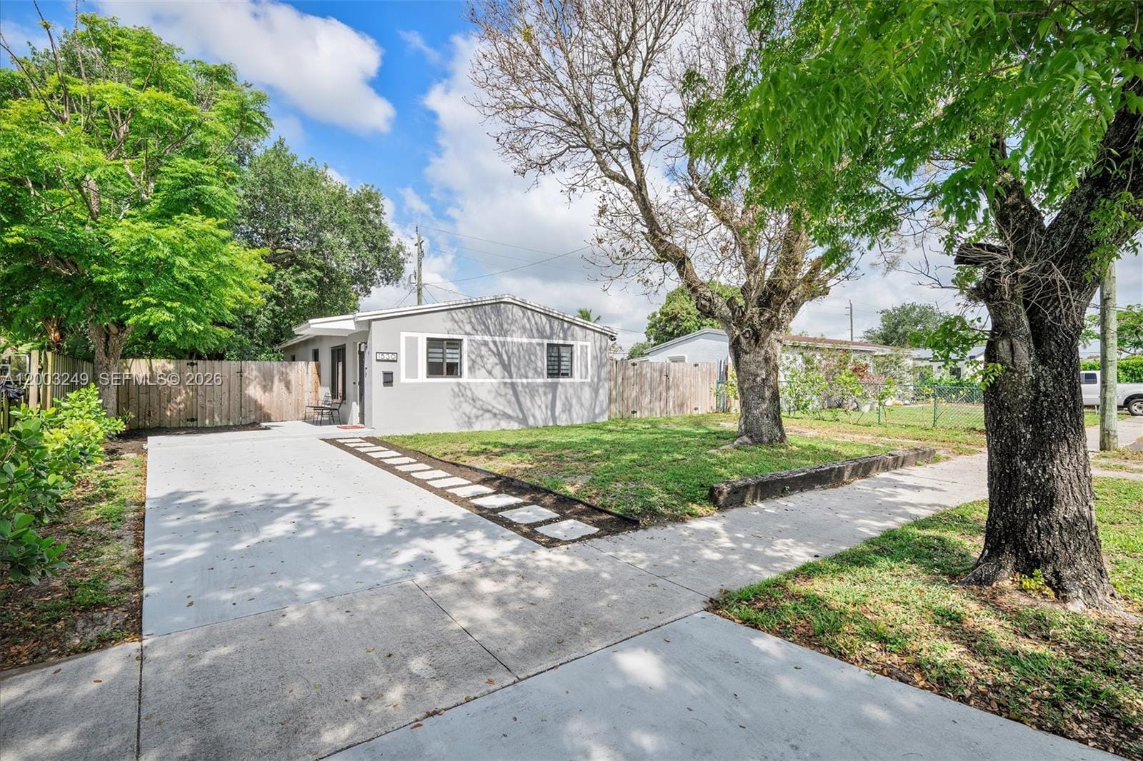 1530 N 69th Way, Hollywood, FL 33024 photo 18