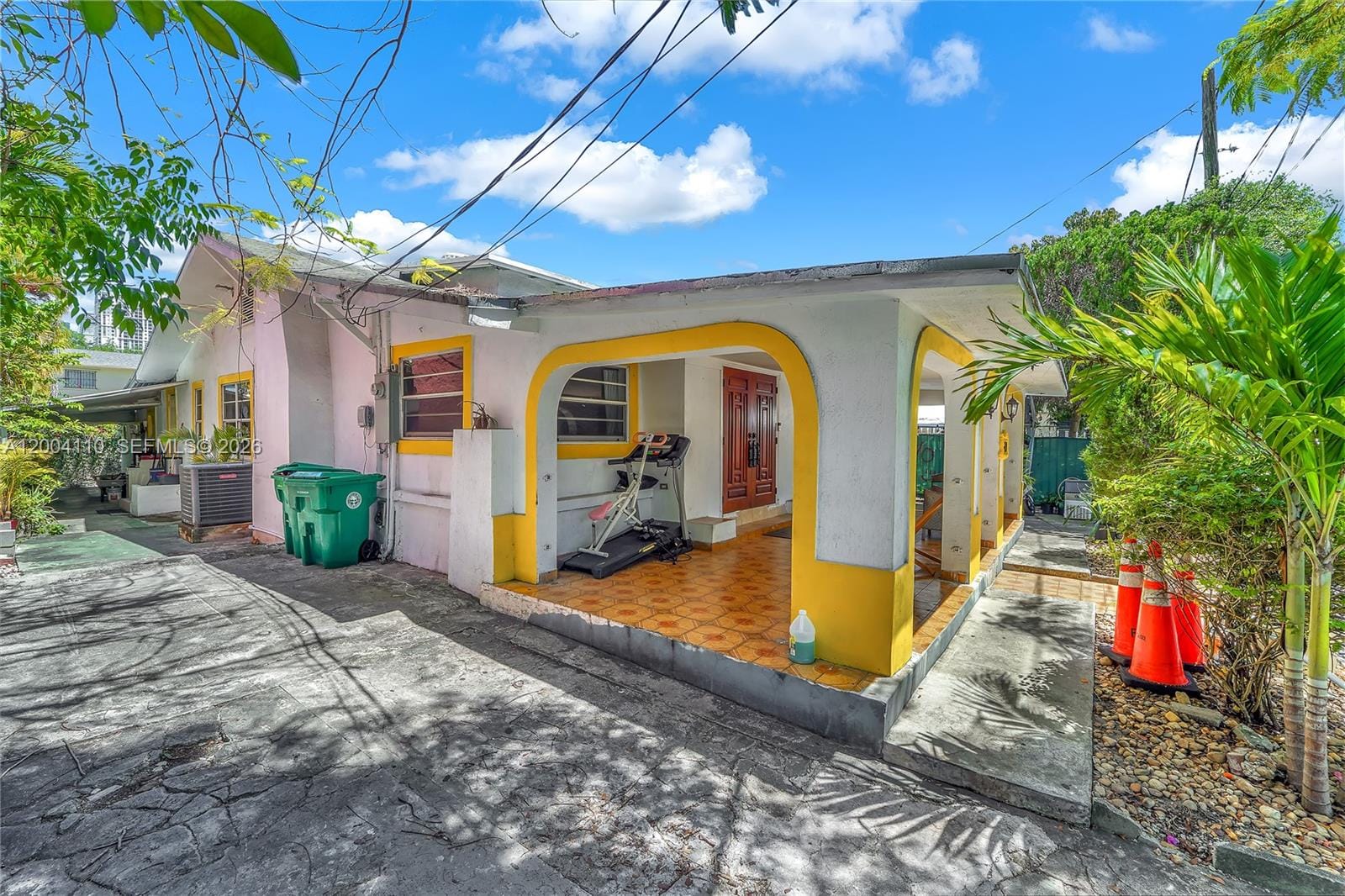219 SW 6th Avenue — photo 4