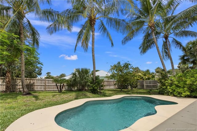 53 N Sewalls Point Road, sold in Sewalls Point
