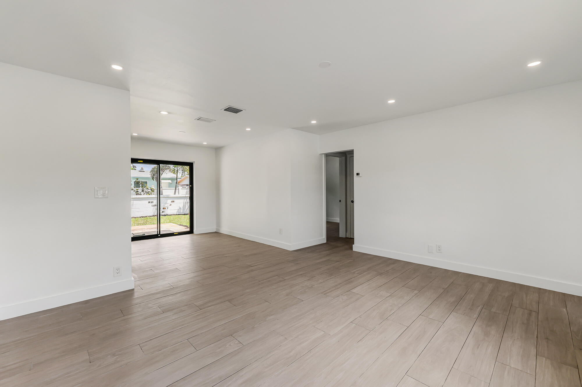101 NE 57th Court — photo 10