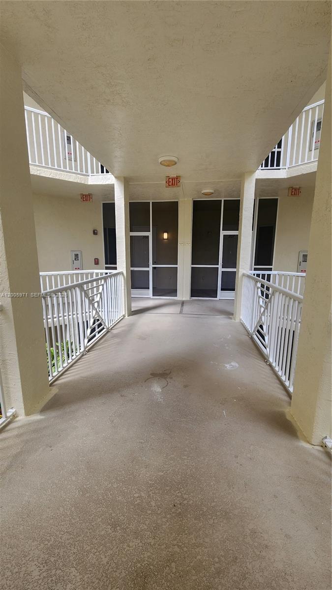 3600 Oaks Clubhouse Drive 206, Pompano Beach, FL 33069, Pompano Beach
