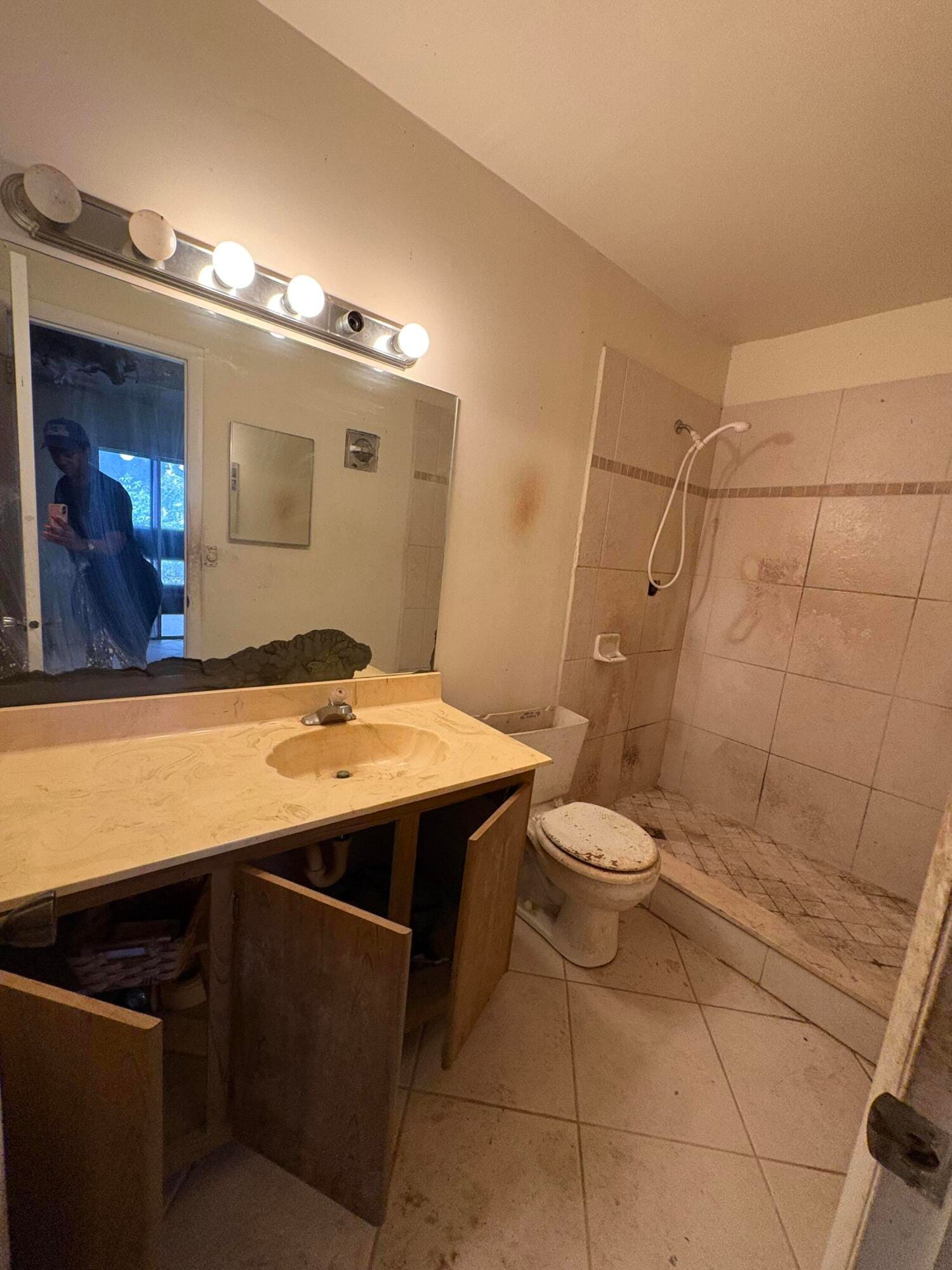 5586 N Lakewood Cir Circle E A, Margate, FL 33063 photo 14
