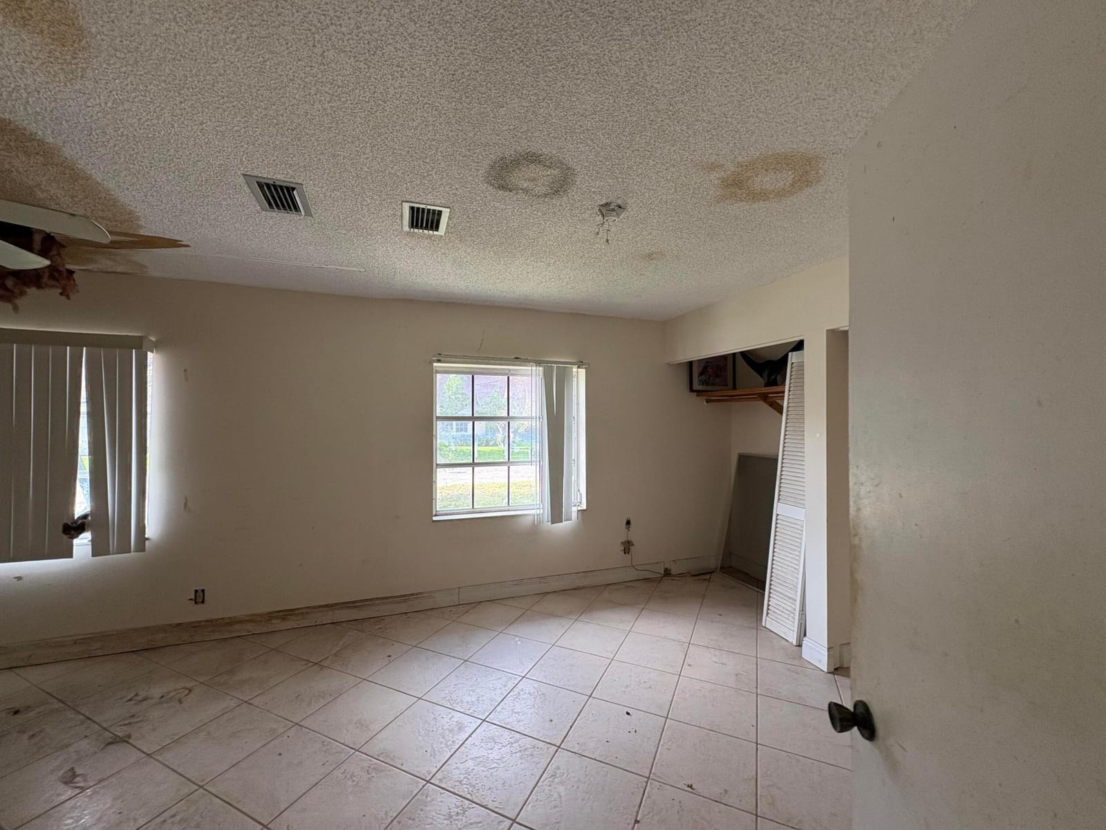 5586 N Lakewood Cir Circle E A, Margate, FL 33063 photo 18