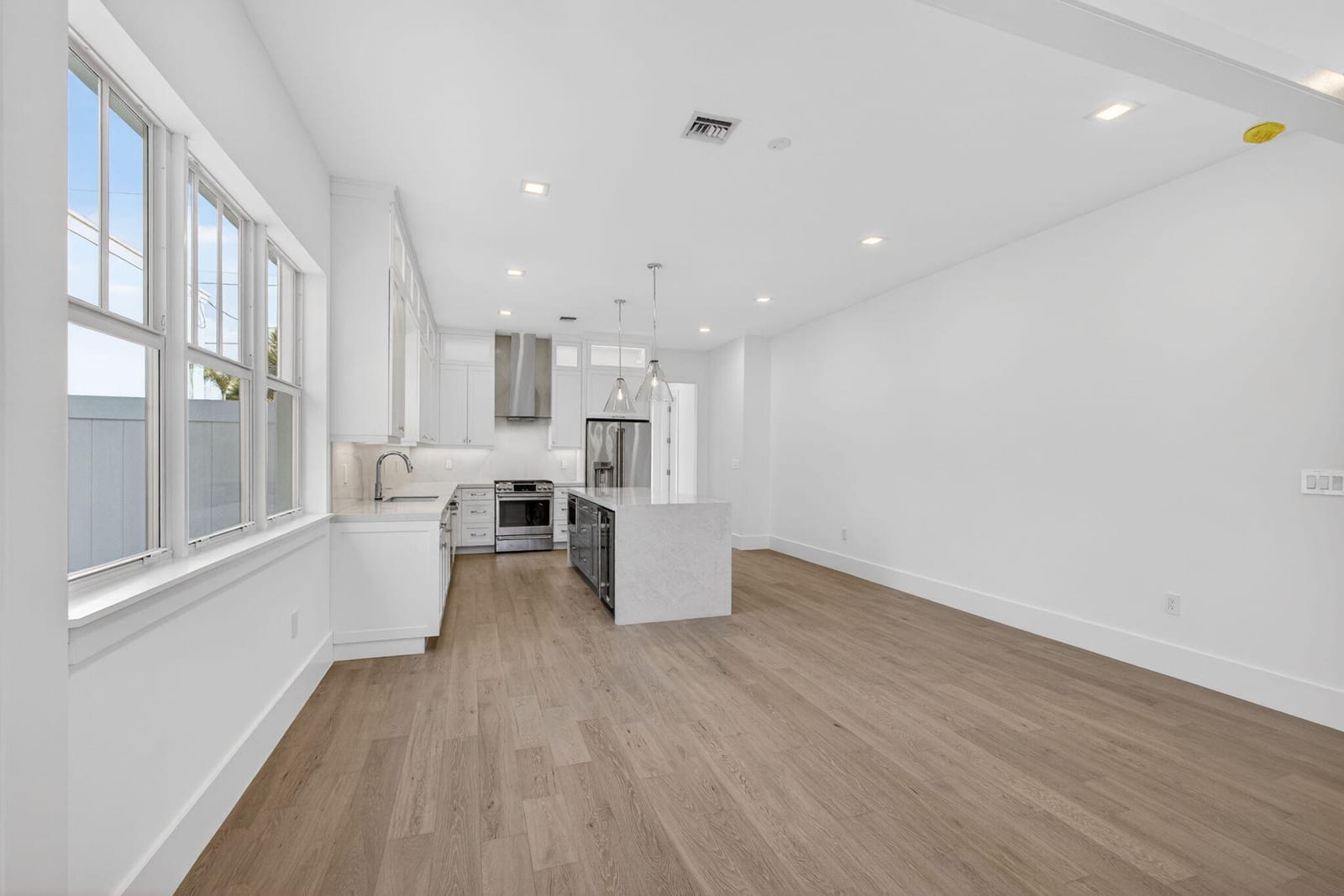 1017 Ardmore Road, West Palm Beach, FL 33401 photo 12
