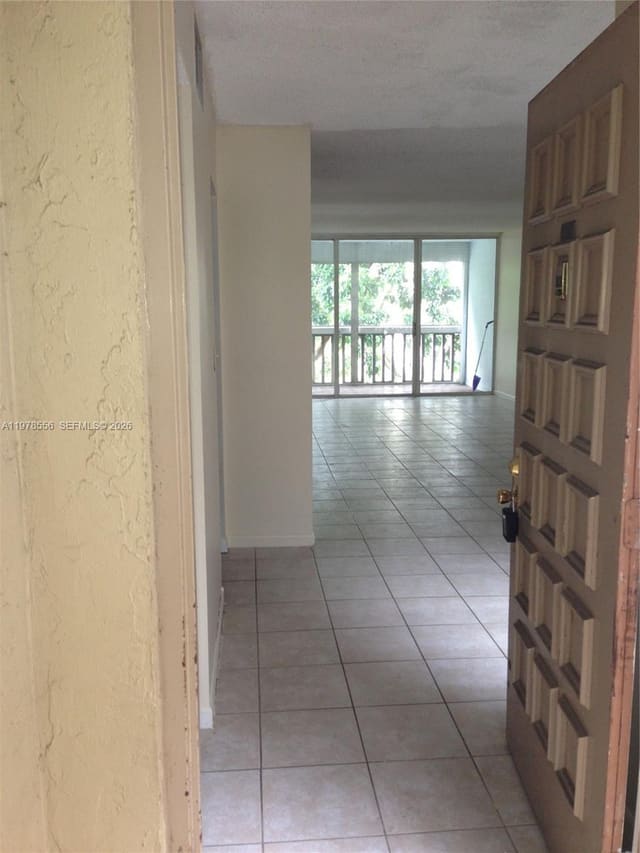 7031 Environ Boulevard 221, Lauderhill, FL 33319