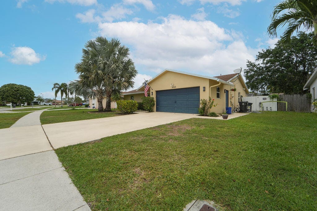 6160 Silver Oak Drive, Lake Worth, FL 33467 photo 2