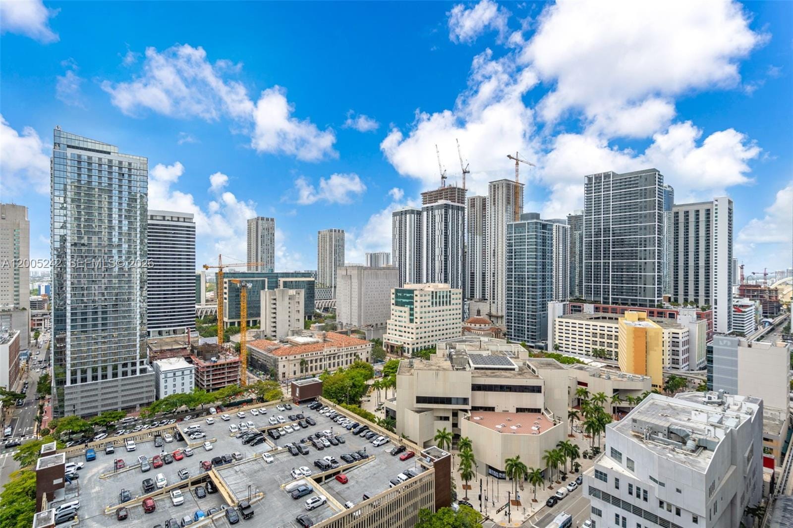 227 NE 2nd Street 2503, Miami, FL 33132 photo 14