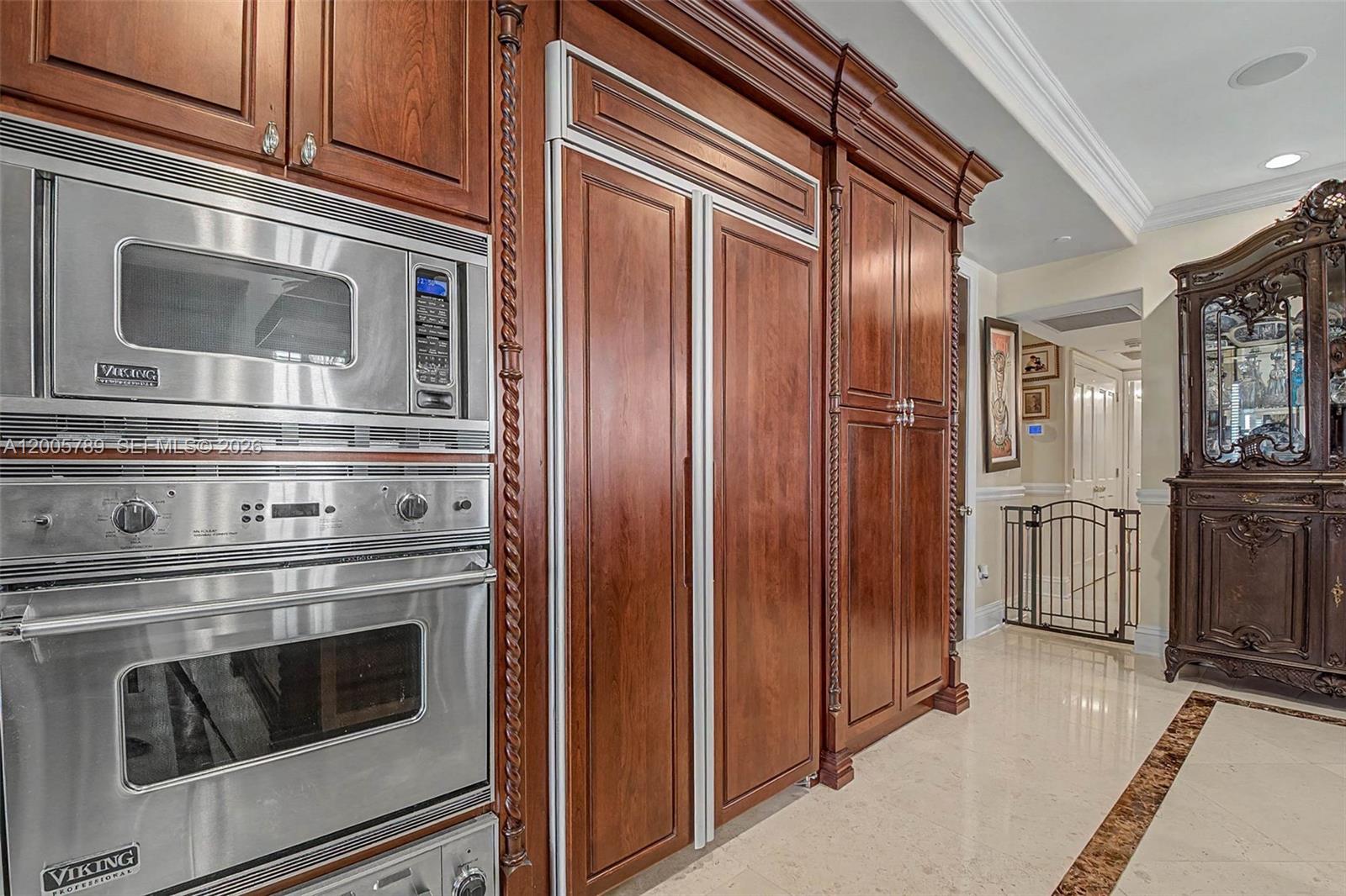 600 Coral Way 5 — photo 8