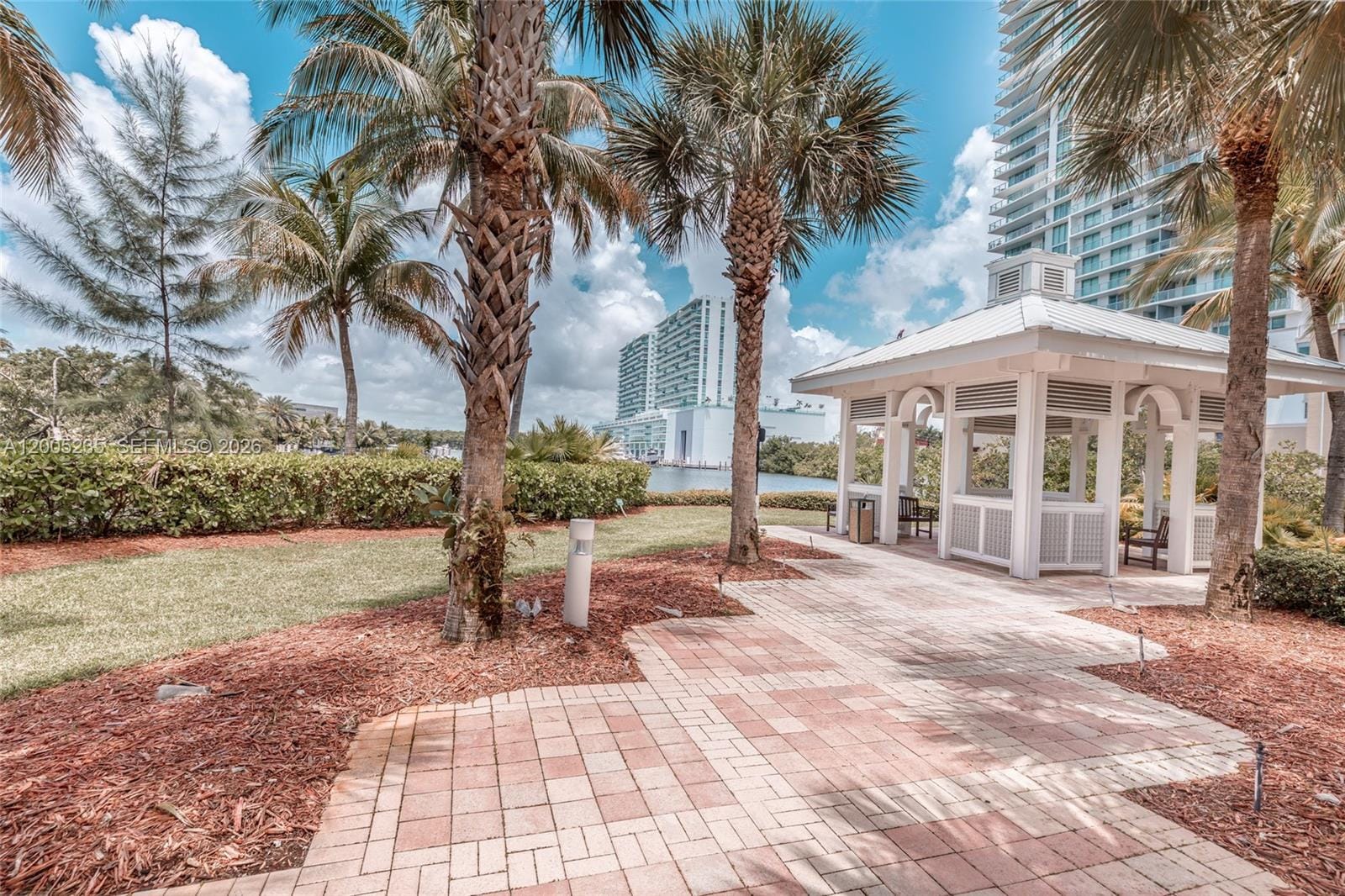 16500 Collins Avenue 655 — photo 6