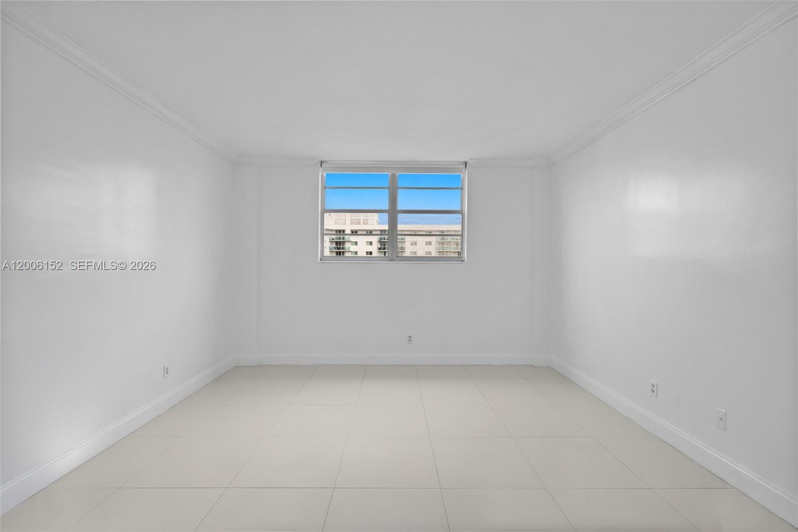 19390 Collins Avenue 1410 — photo 11