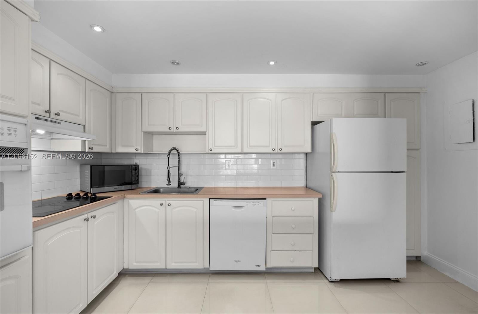 19390 Collins Avenue 1410, Sunny Isles Beach, FL 33160 photo 13