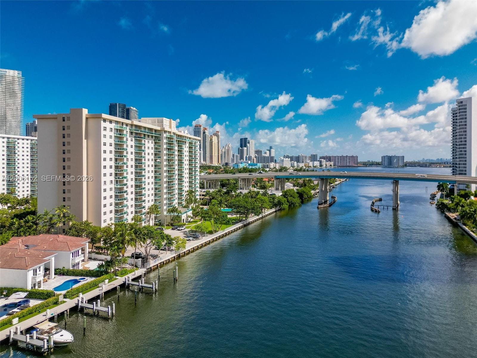 19390 Collins Avenue 1410 — photo 3